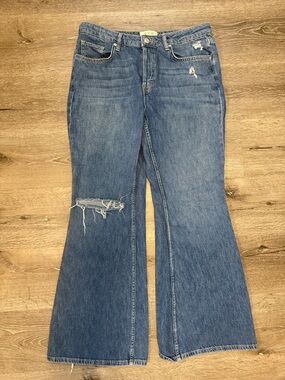 Free People We The Free Distressed Flare Jeans Size 31